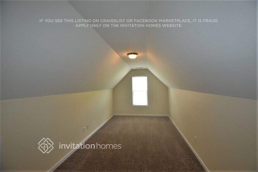 Building Photo - 127 Verrazano Pl