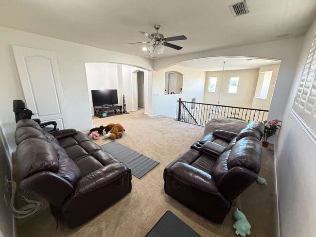Building Photo - 2595 E Ebony Dr