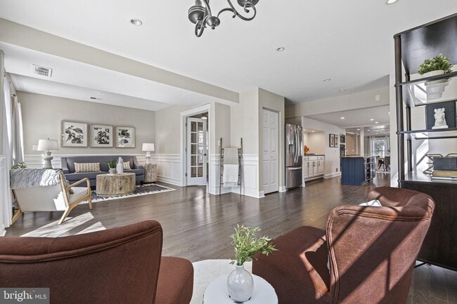 Building Photo - 4 High St