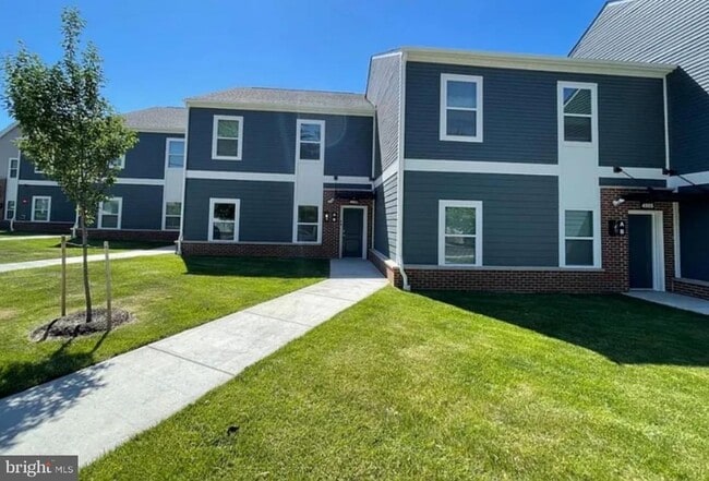 Building Photo - 4907 Hamilton Ave