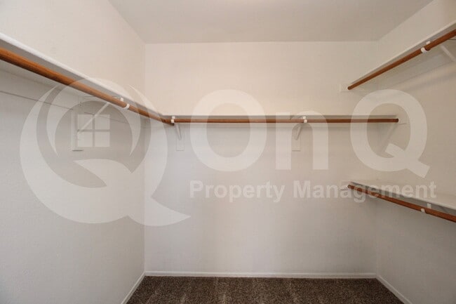 Building Photo - 8078 W Mary Jane Ln