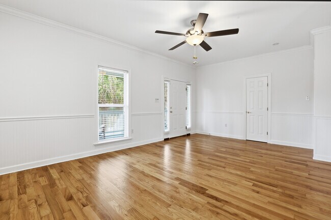 Building Photo - Lowcountry living on beautiful Whitemarsh Island