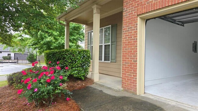 Building Photo - 2275 Copper Trail Ln NE