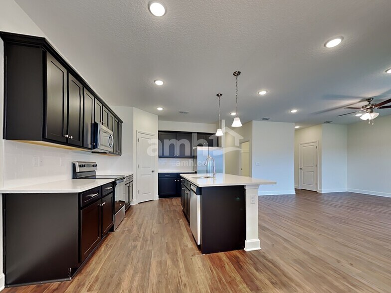 Building Photo - 2943 Rolling Acres Rd