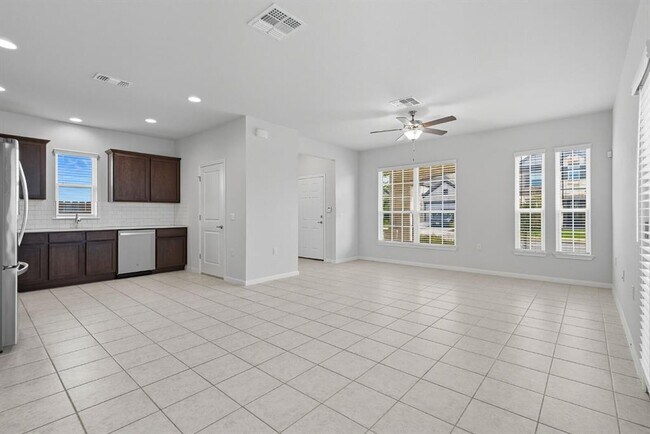 Building Photo - 17200 Adoro Dr