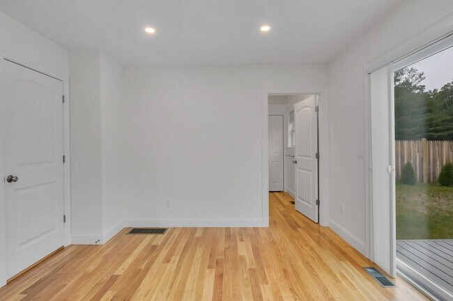 Building Photo - 1 Beach Plum Path