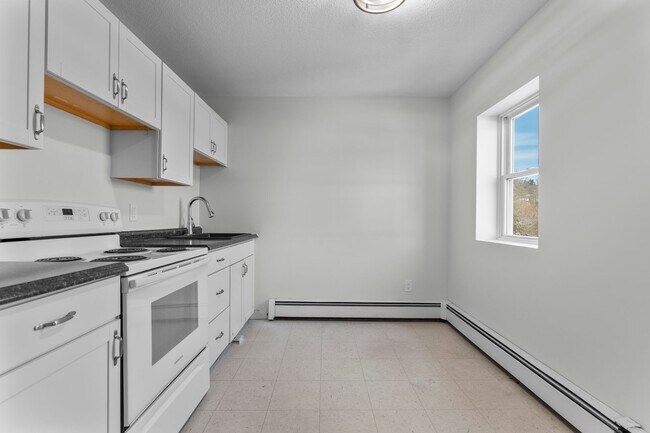 Building Photo - 62-70 Main St.-L