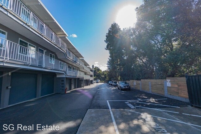 Primary Photo - 1282 Mattox Rd