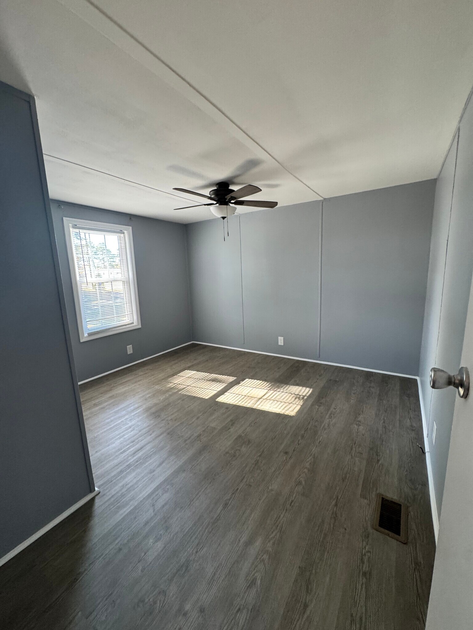 Building Photo - 3739 Whispering Pines Dr