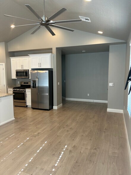 Building Photo - 3676 S Montreal Ln