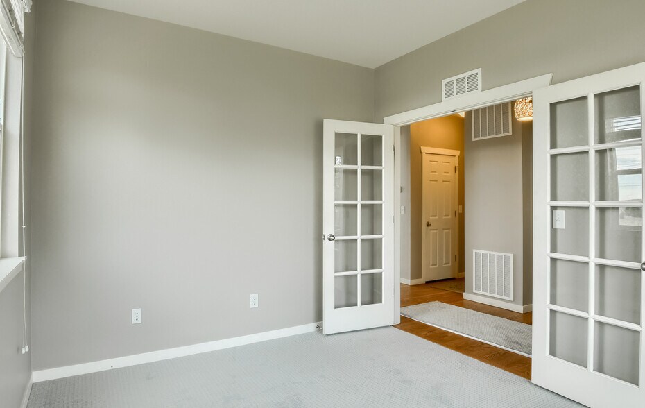 Building Photo - 11554 Yellow Daisy Dr