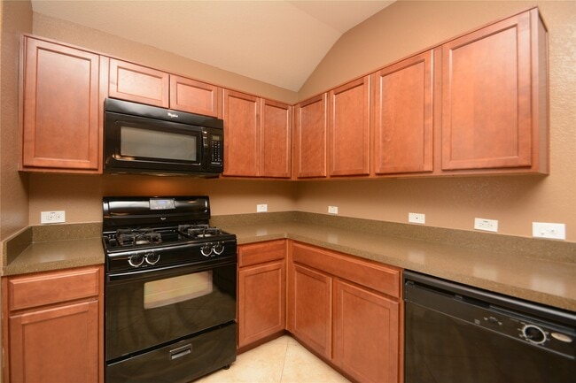 Building Photo - 12567 Canyon Falls Boulevard