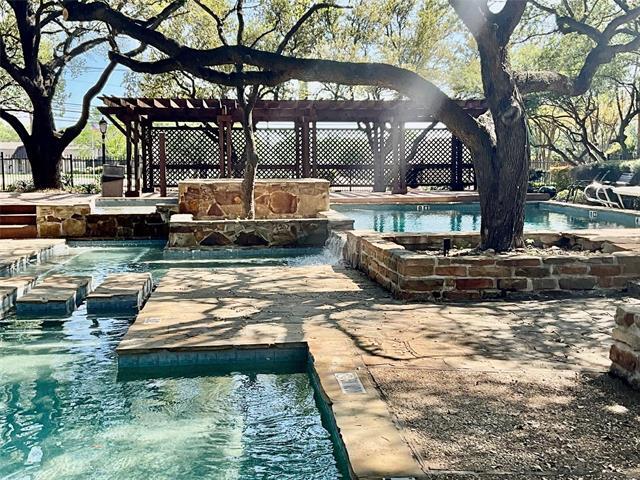 Building Photo - 3639 W Northgate Dr