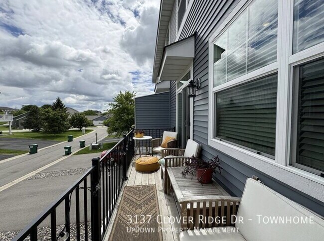 Building Photo - 3137 Clover Ridge Dr