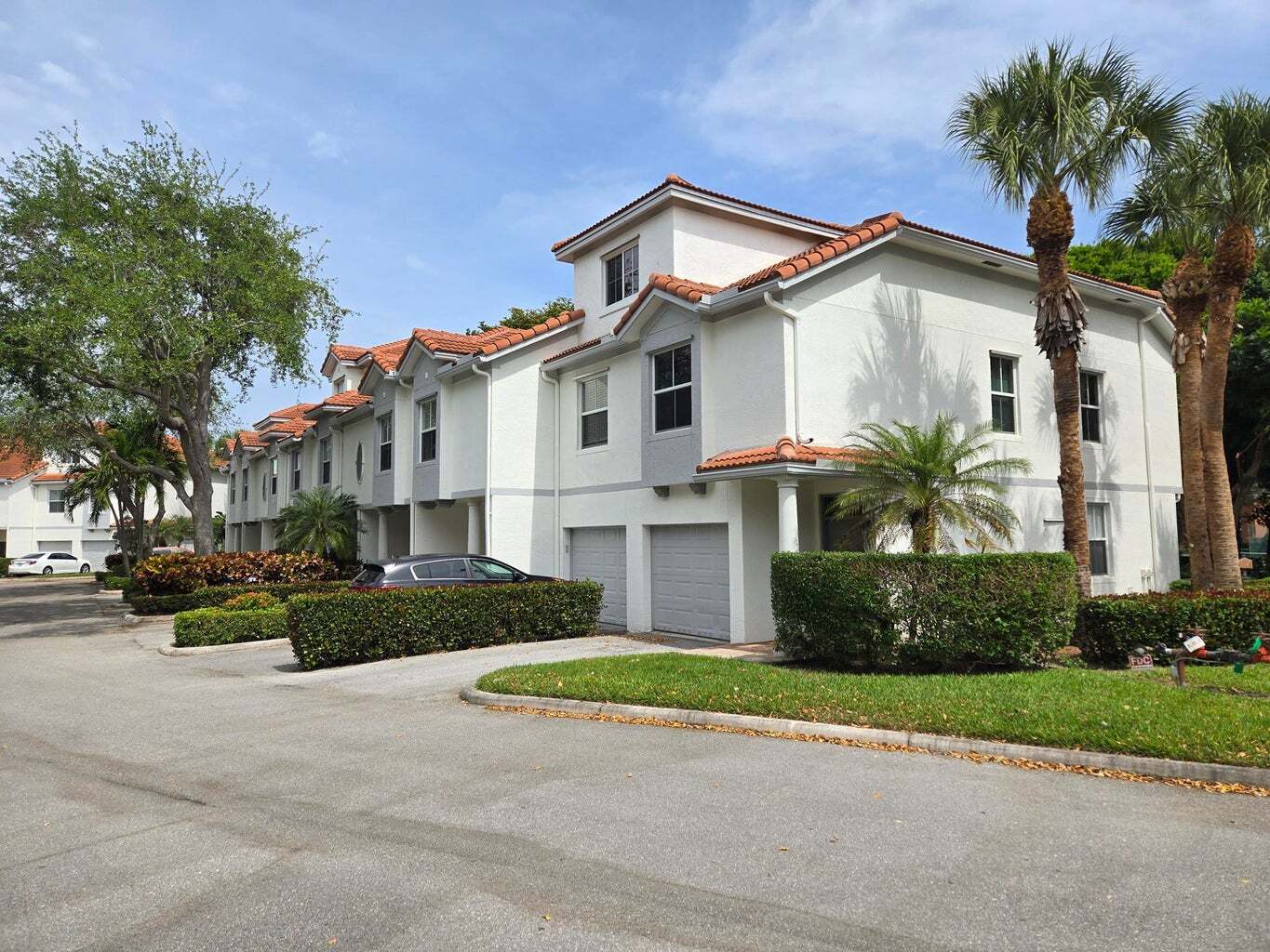 Building Photo - 2024 Alta Meadows Ln