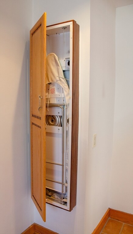 Building Photo - 4-4 Sunset Hill Rd