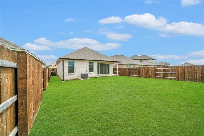 Building Photo - 316 Peace Pipe Way