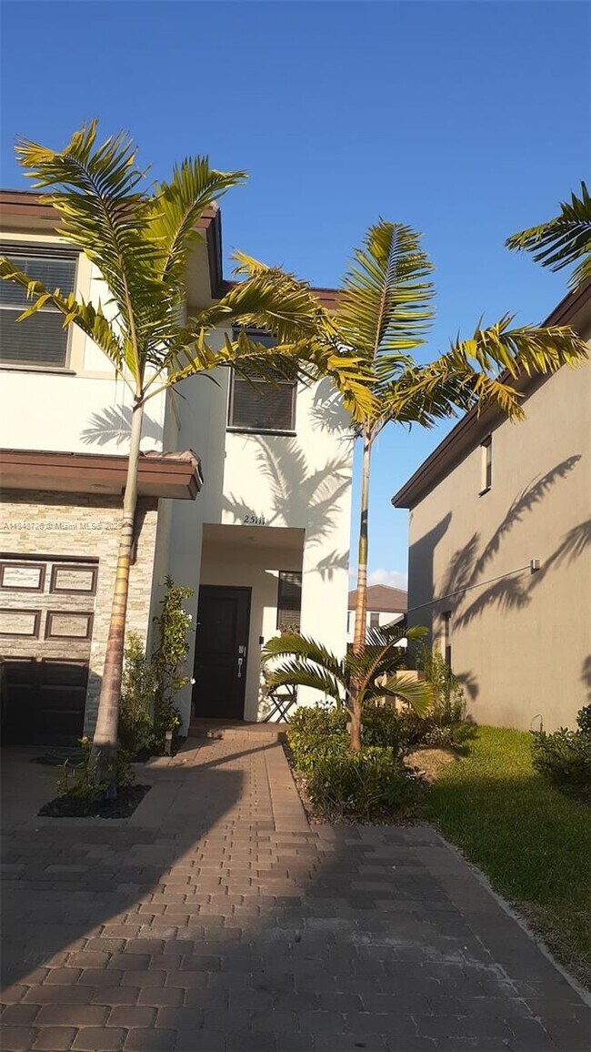 Building Photo - 25111 SW 108th Ave