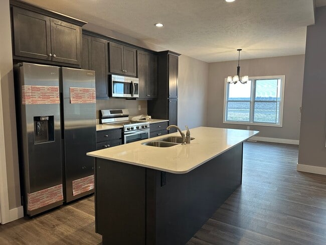 Building Photo - Castles Pines Duplex
