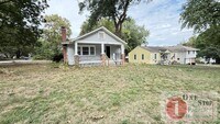 Building Photo - Charming 4-Bed, 2-Bath Home with Beautiful...