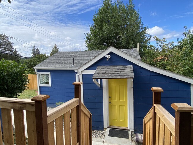 Building Photo - 2120 15th St