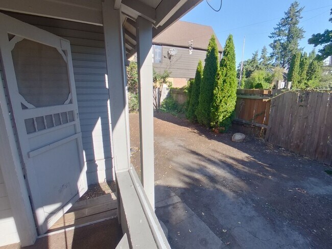 Building Photo - Don’t Miss Our Spring Rate Drop — Units Going Fast - 236