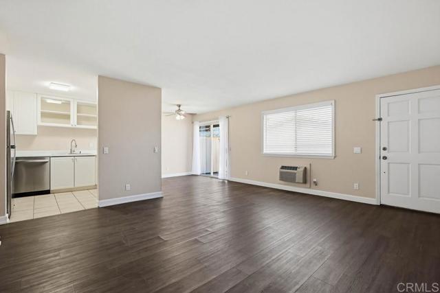 Building Photo - 1025 Estes St