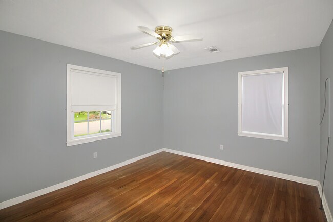 Building Photo - 246 St Paul St