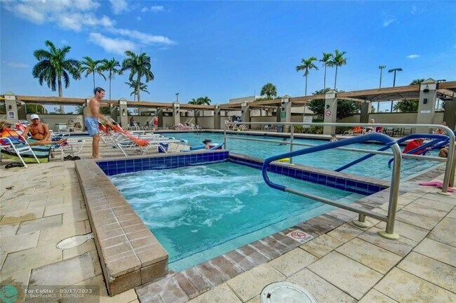 Building Photo - 3405 Bimini Ln