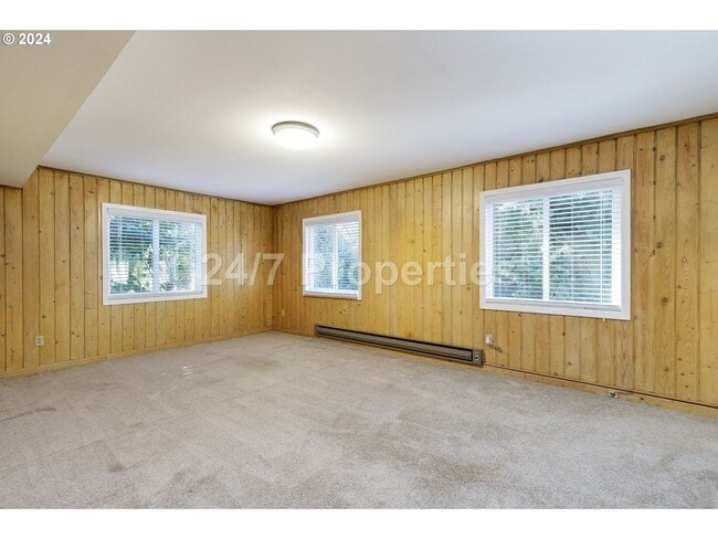 Building Photo - *1/2 OFF FIRST MONTHS RENT* Spacious 4BD I...