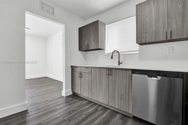 Building Photo - 5753 NW 6th Ave