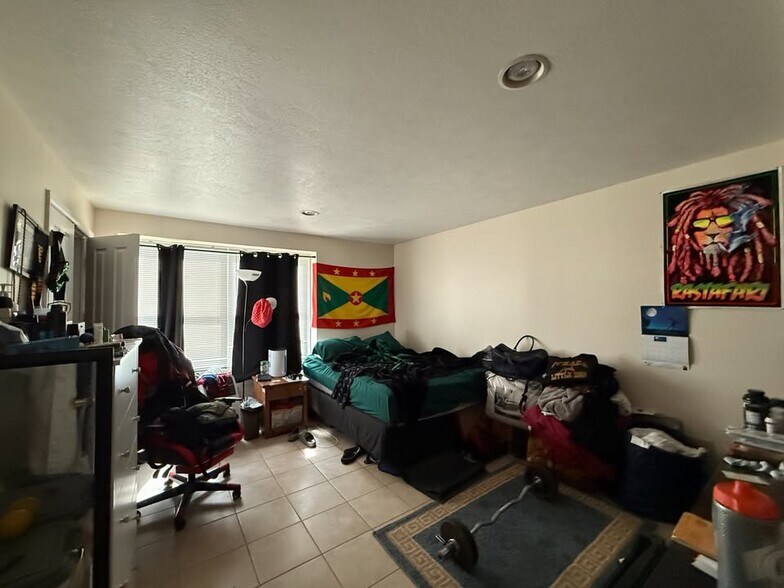 Building Photo - 231 Pennsylvania Ave