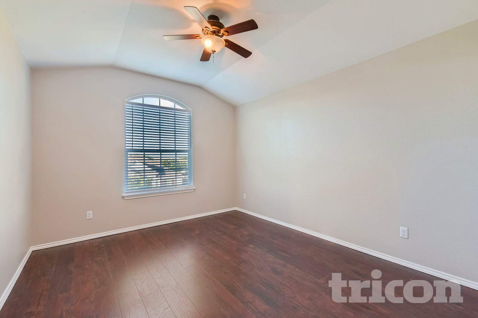 Building Photo - 257 Verano Dr