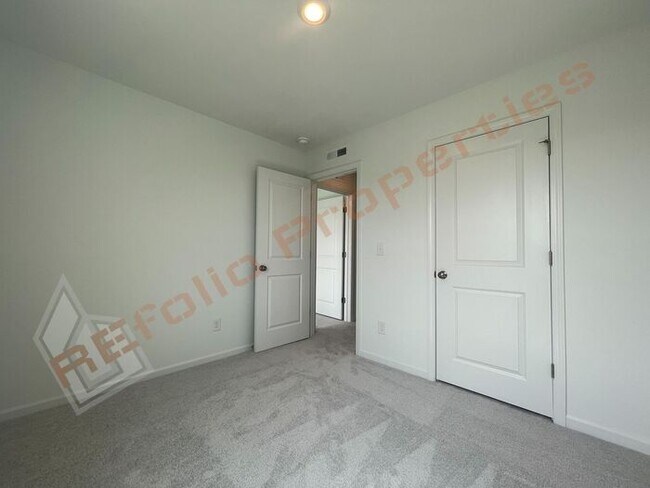 Building Photo - BRAND NEW- Spacious 4 Bedroom, 3 Bathroom ...