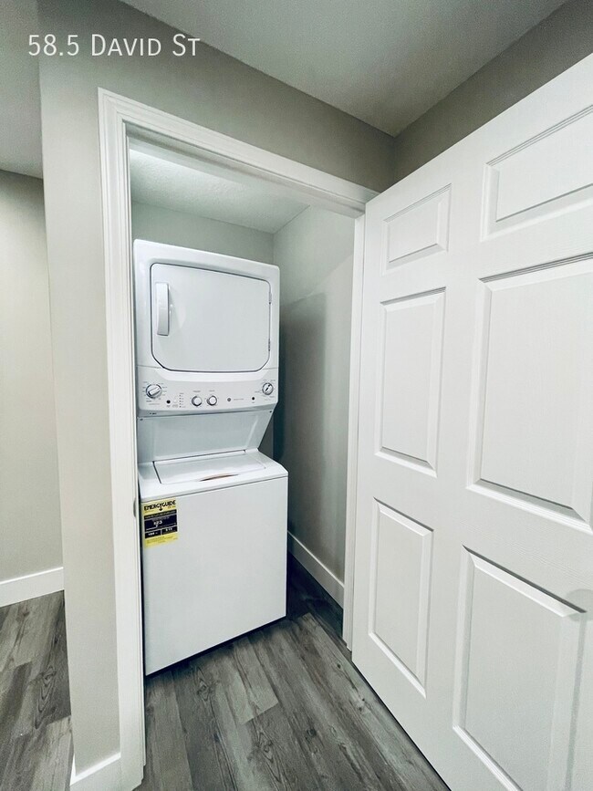 Building Photo - 2-Bedroom Duplex Where Everything is new!
