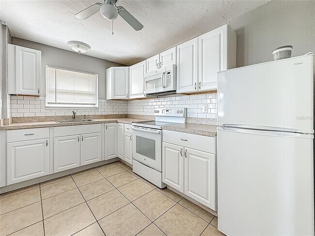 Building Photo - 101 154th Ave