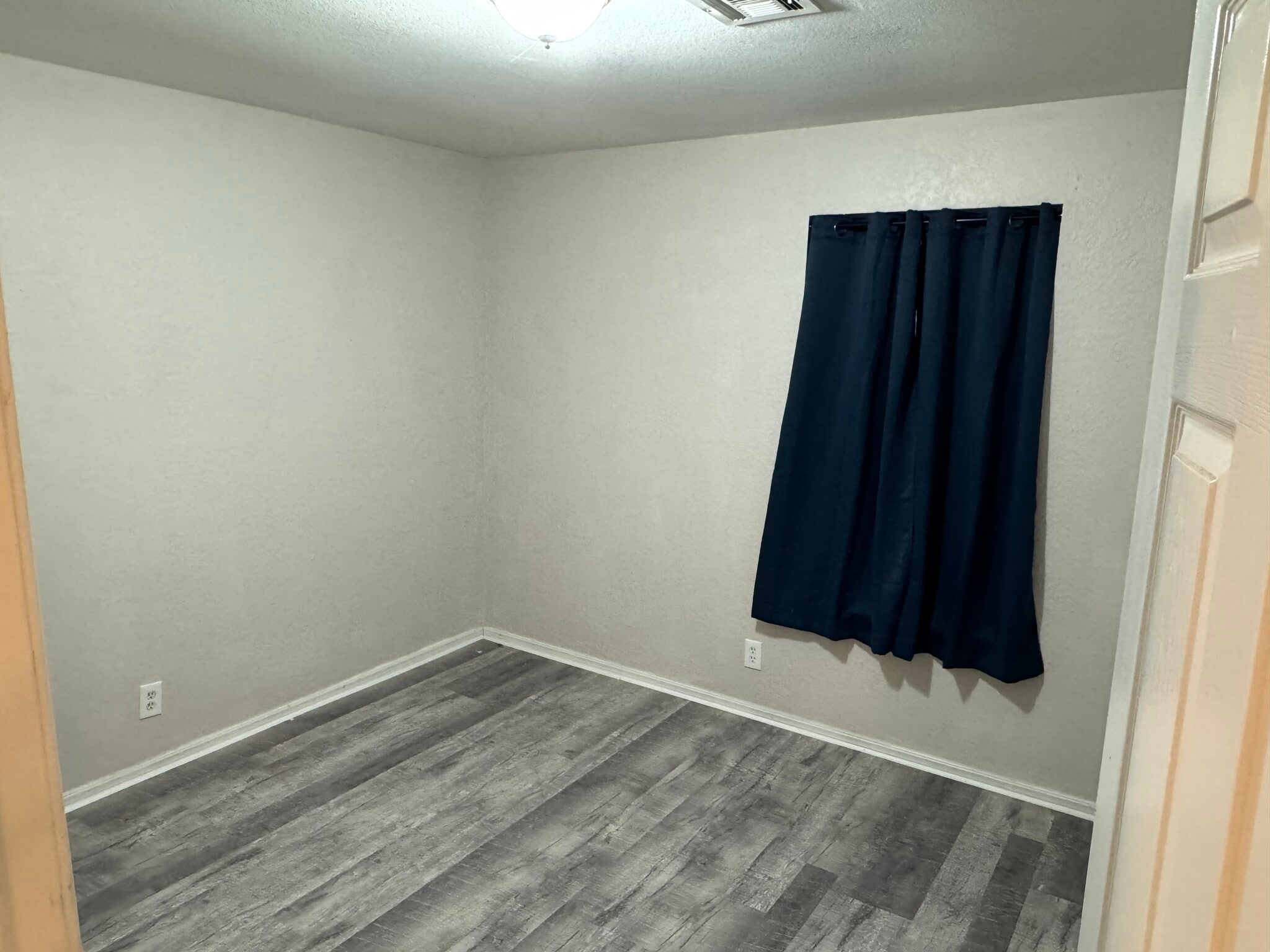 Building Photo - 7903 N 122nd East Ave