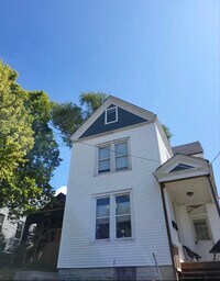 Building Photo - 532 Grand Ave