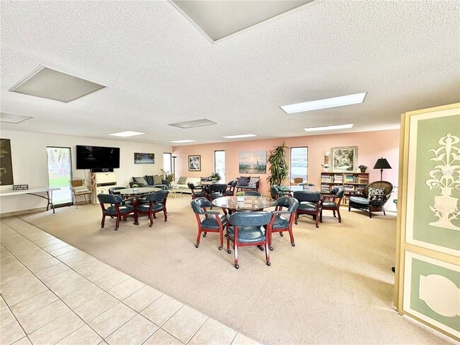 Building Photo - 519 Albee Farm Rd