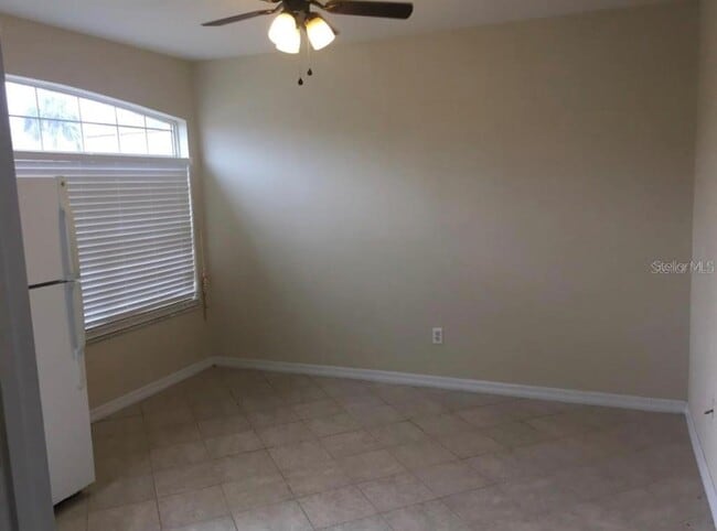 Building Photo - 227 Orchid Dr
