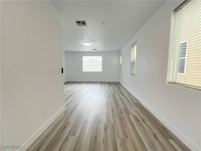 Building Photo - 8821 Steaming Thunder Ct