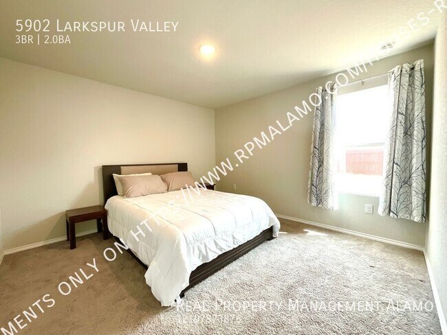 Building Photo - 5902 Larkspur Valley