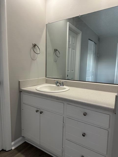 Building Photo - 2075 Clingan Dr NW