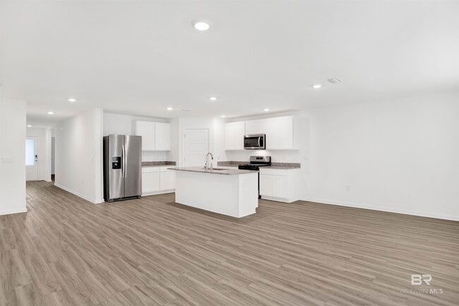 Building Photo - 32062 Lyon Rd