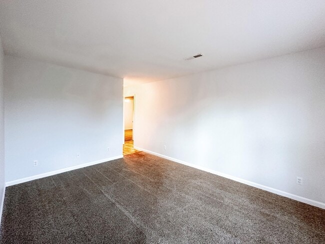 Building Photo - 116 Ballygar St