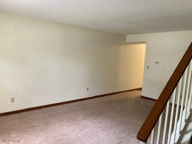 Building Photo - 723 Lakeview Dr