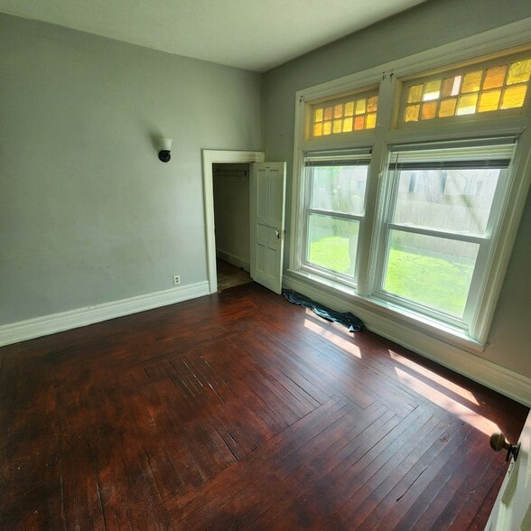 Building Photo - 678 Ridge Rd