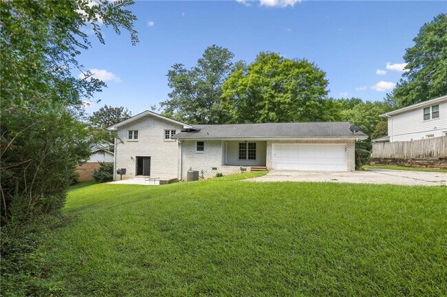 Building Photo - 4935 Cambridge Dr