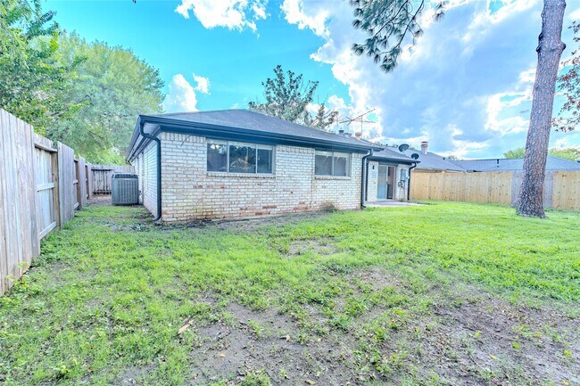 Building Photo - 6658 Canyon Way Dr