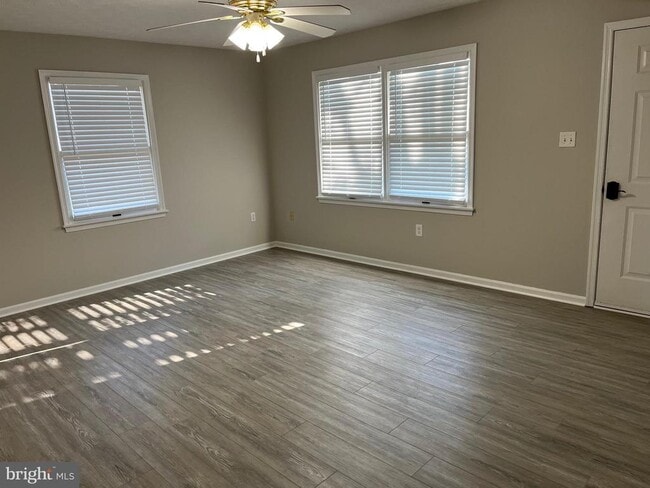 Building Photo - 162 S Marshall St